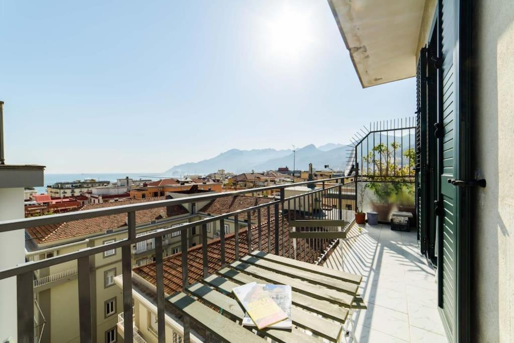 Apartmán Casa Vivi Salerno Exteriér fotografie